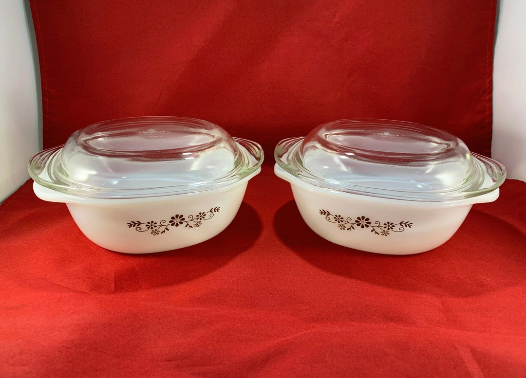 Two Vintage Dynaware Pyrorey Fridge Dishes / Small Casseroles With Clear Lidsbrown Floral Etsy
