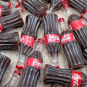Set of 2 * Miniature Soft Drinks, Mini Coke, Mini Coke Bottle, Coca-Cola, Charms, Coke Resin, Coca, Cabochons, Doll House, Soda Pop