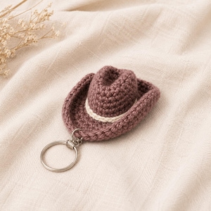 Patrón de llavero de sombrero de vaquero de ganchillo