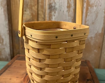 A vintage 1998 Horizon of Hope Basket handcrafted by Longaberger