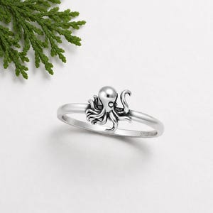 Handmade minimalist 925 Sterling Silver Octopus Ring,