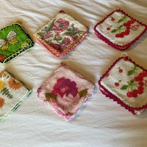 Vintage Handmade Terry Cloth Pot Holder Lot 6 Crochet Trim Kitchen Decor