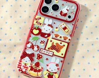 Funda para iPhone de Miffy, funda para teléfono de conejito de fresa, collage de lazo rojo, accesorio de personaje kawaii, regalo para ella.