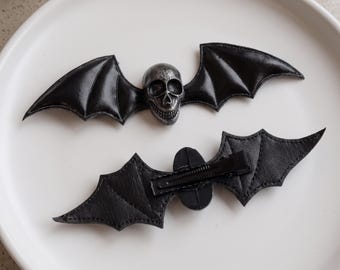 2pcs Gothic Skull Bat Wing Hair Clip: Black Punk Halloween Barrette