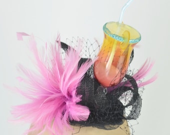 Fascinator Headpiece Cocktail Drink with Straw in Tropical Colours, Feathers and Veil, Party Statement Hair Accessory Hen Night Fun Kawaii