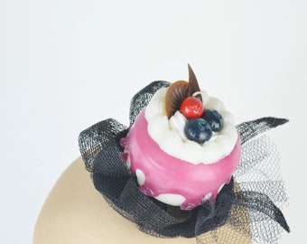 Fascinator Headpiece with Blueberry Cream Cake and Black Veil Birthday Party Hat Cocktail Hair Clip Accessory Headwear Cute Kawaii Girls