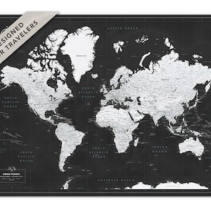 Carte du monde noir et blanc, impression de carte du monde, carte d'art mural en noir, affiche de carte avec punaises, carte de voyage minimaliste, cadeau personnalisé
