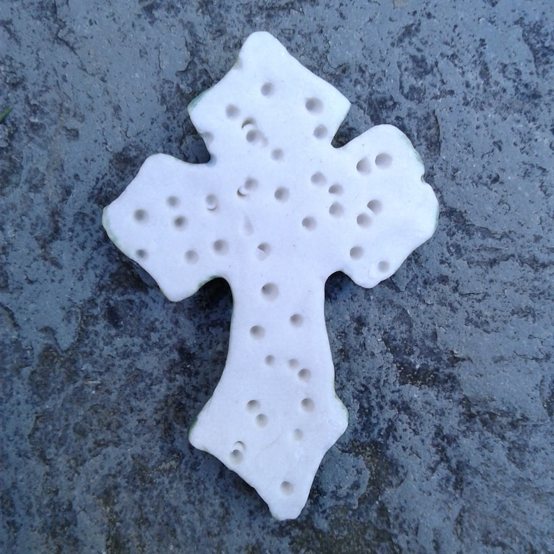 Set 3 Celtic Cross Cabochons Fine Porcelain Turquoise Green Irish Pendants Templar Cross Amulets Mosaic Scrapbooking Projects