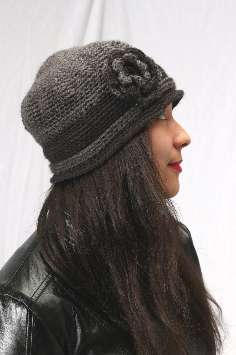 Womens winter hat, Crochet flower hat in grey and black, Crochet ladies hat image 4