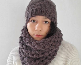 Ready to ship- Thick crochet scarf in Brown -Bubble cowl- Cabled hat in Brown- Gift set, Wool scarf and hat