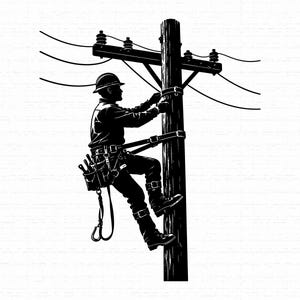 Puede incluir: Una ilustración gráfica en blanco y negro de un trabajador de servicios públicos con casco y arnés de seguridad, posicionado en un poste de madera. El trabajador está asegurado con correas mientras realiza mantenimiento en las líneas eléctricas.