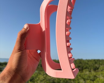 8" Oversized Claw Clip