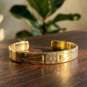 Armband aus massivem Silber, verstellbarer, schlichter Messingarmreif im Boho-Stil