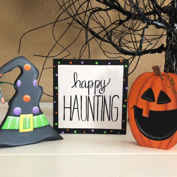 Hand Painted Halloween Tiered Tray Decor: Farmhouse Mini Signs