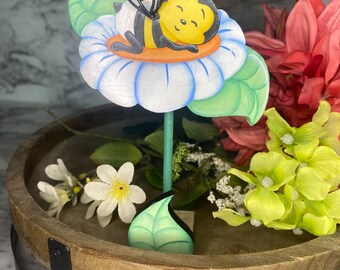 Hand Painted Bee Tiered Tray Decor: Summer Farmhouse Mini Sign