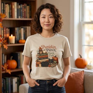 T-shirt voor boekenclubs, T-shirt voor herfstlezen, Halloween-T-shirt voor boekenliefhebbers, T-shirt met boekenthema voor de herfst, Boekencadeau voor lezers, Halloween-T-shirt met boekenthema