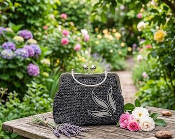 Zwarte avondtas met kralen | Ontwerp met strass blad, portemonnee met zilverkleurig frame