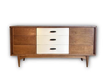 Mid-Century Anrichte von Kent Coffey 9 Schubladen