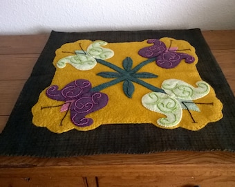 Promise of Renewal - E-Pattern - Wool Felt Candle Mat - Spring Decor - Applique Pattern - Penny Rug Pattern - Home Decor - Wool Felt Pattern