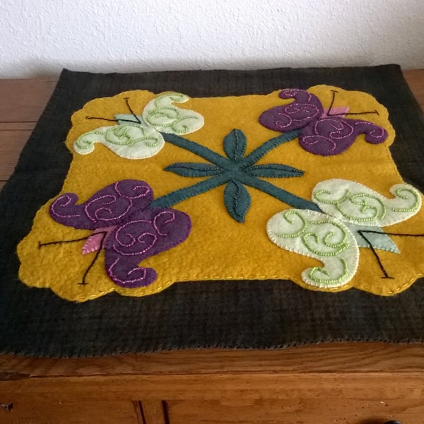 Promise of Renewal - E-Pattern - Wool Felt Candle Mat - Spring Decor - Applique Pattern - Penny Rug Pattern - Home Decor - Wool Felt Pattern