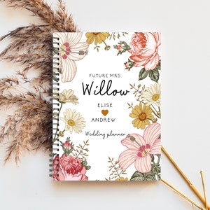 Wedding Planner Book, Engagement Gift, Wedding Scrapbook, Gift for Brides, Wedding Checklist Book, Wedding Organizer, Bridal Book, LW34