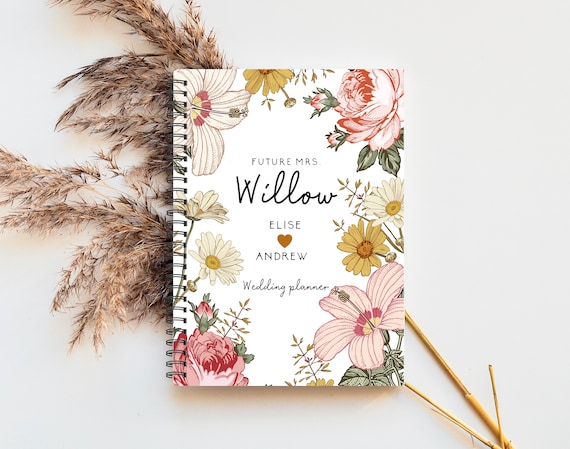 Wedding Planner - Wedding Planning Book and Organizer - Engagement Gift -  Wedding Planner Book and Organizer for the Bride - Wedding Binder - Wedding