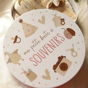 Boite souvenirs ronde, souvenirs de grossesse, souvenirs de bébé, souvenirs d'enfant, cadeau future maman, cadeau de grossesse