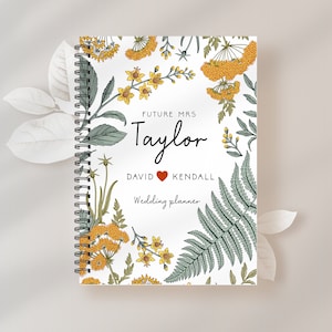 Wedding Planner, Personalised Bride Gift, Personalized Wedding Planning Book, Wedding Organiser, Engagement Gift, Gift for her, LW32