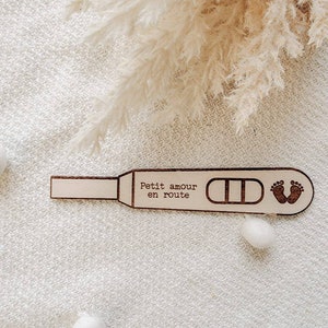 Bébé en route, Test de grossesse en bois, Annonce de grossesse, cadeau pour bébé, future maman, futur papa, annonce futur bébé