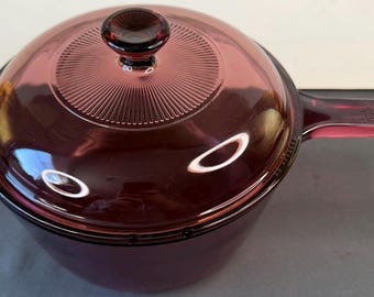 Vintage Visions Corning Cranberry Glass 1.5L Saucepan with Pyrex Lid — 80s Amethyst Purple Cookware