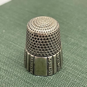 Vintage Sterling Silver Thimble: Antique Sewing Collectible, Size 10