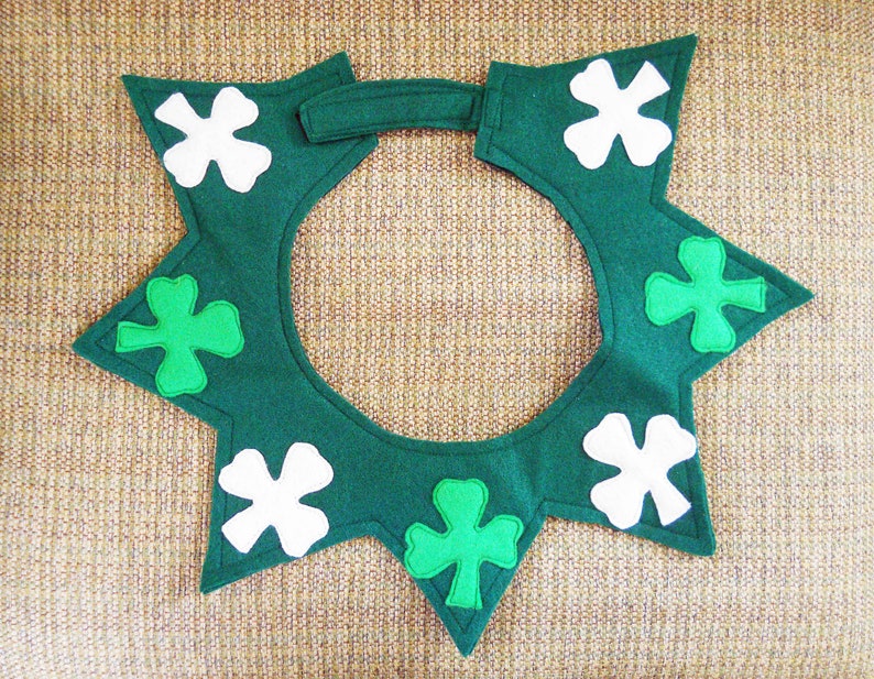 St. Patrick's Day Collar for Large Dog Green With Shamrocks image 2