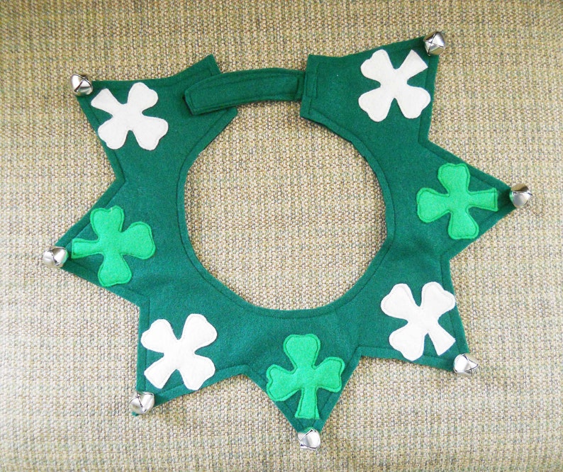 St. Patrick's Day Collar for Large Dog Green With Shamrocks image 4