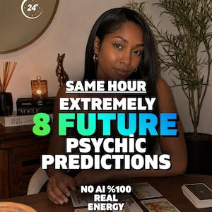 Może przedstawiać: Osoba siedząca przy drewnianym stole z rozłożonymi kartami tarota. Tekst głosi: SAME HOUR EXTREMELY 8 FUTURE PSYCHIC PREDICTIONS NO AI %100 REAL ENERGY. Ikona 24h znajduje się w lewym górnym rogu. Scena zawiera książki i roślinę.
