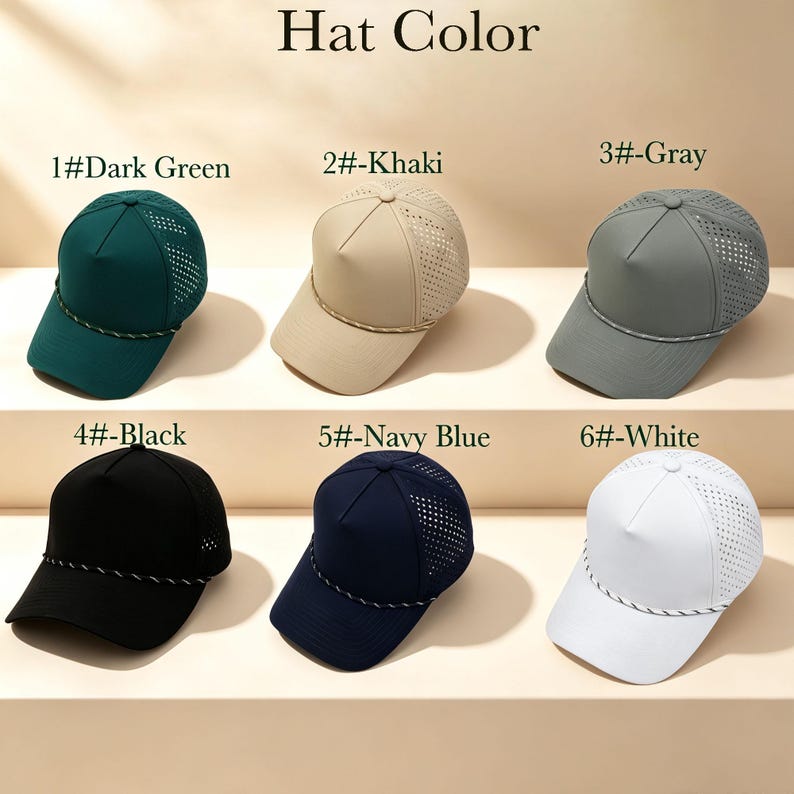 K&ouml;nnte beinhalten: Sechs Baseballkappen mit der Beschriftung Hat Color und den Optionen 1#Dark Green, 2#Khaki, 3#Gray, 4#Black, 5#Navy Blue und 6#White. Jede Kappe hat ein festes Vorderteil, ein perforiertes Netzr&uuml;ckenteil und eine dekorative Kordel am Kronenansatz.