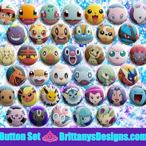 Könnte beinhalten: Eine Sammlung runder, farbenfroher Knöpfe mit verschiedenen Cartoon-Charakteren. Die Knöpfe sind in einem Rastermuster angeordnet und zeigen eine Vielzahl von Designs und Farben. Der Text "Button Set BrittanysDesigns.com" befindet sich unten.