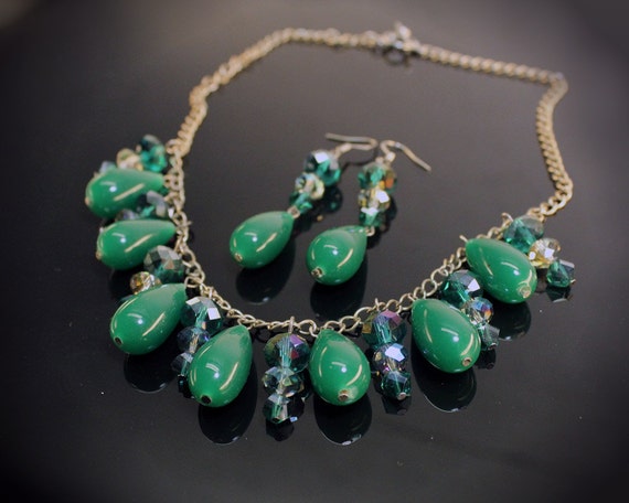 Emerald Dreams Green Necklace Choker with Earrings