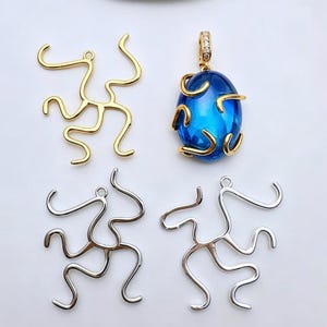 Wire Wrapped Blank Pendant Frame, Adjustable Stone Holder Bezel, Open Back Cage Pendant Setting for Irregular Gemstone Jewelry Making