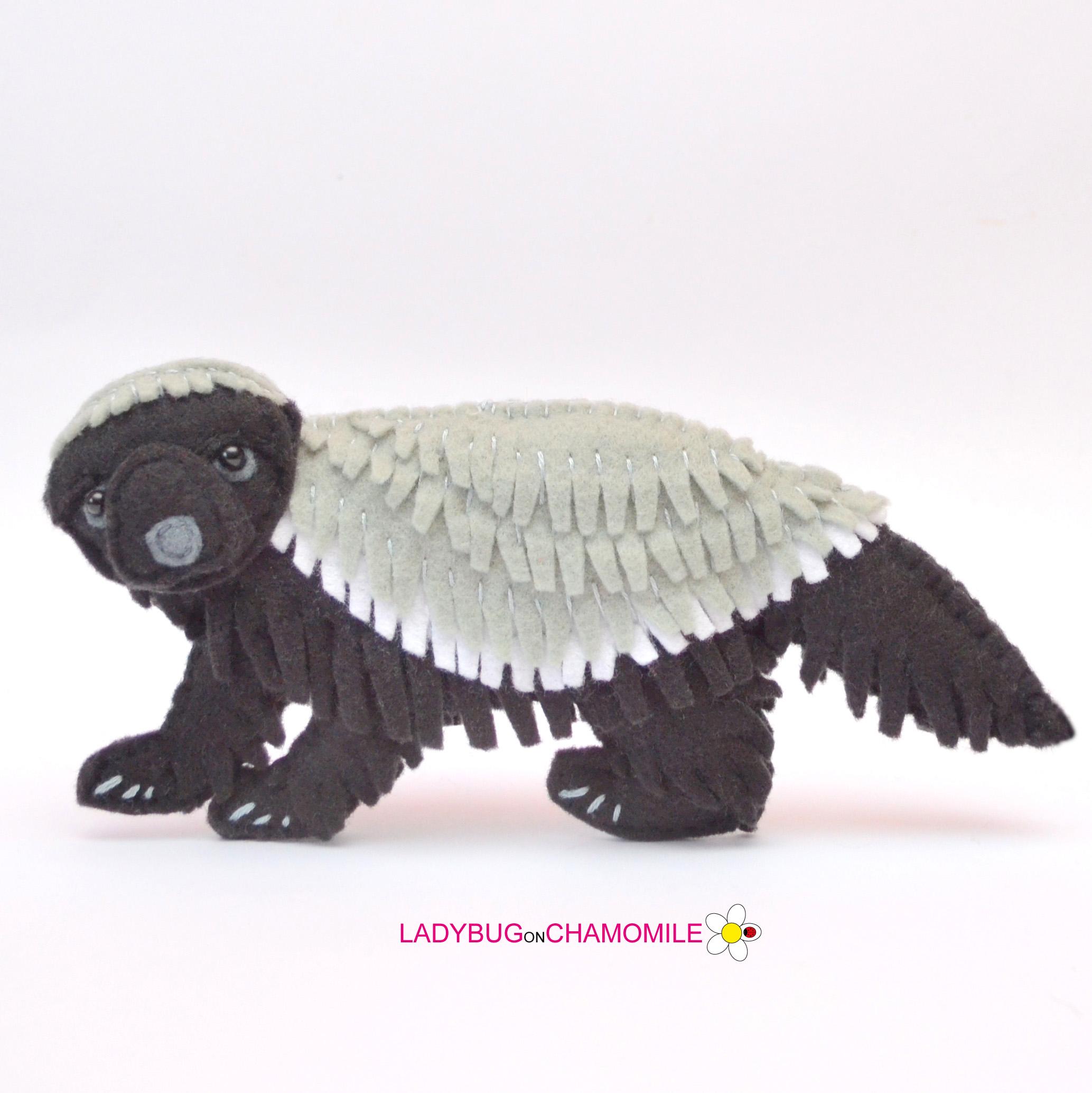 Peluche De Tejón De Miel Realista – 40 Cm, Suave Y Educativo, Decoración Y Regalo Para Niños Y Adultos