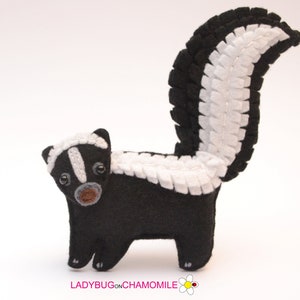 SKUNK felt Toy, Ornament, Magnet