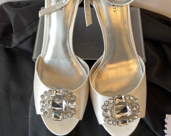 Vintage 90s White Satin Shoes, 6, New Unworn  Unforgettable Moments Ankle Strap Wedge Bridal/Formal w/ Rhinestone Buckles