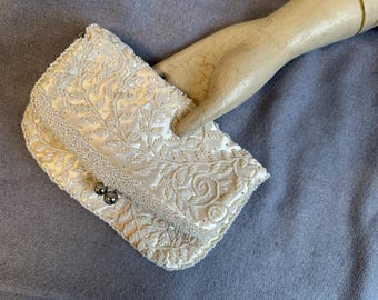 Vintage Hand Beaded White Silk Fold-over Clutch Snap Clamshell Bridal Elegance