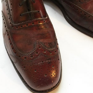Vintage Men's Shoes Size 8, Classic Wingtips or Businessman Brogues 1960s image 6