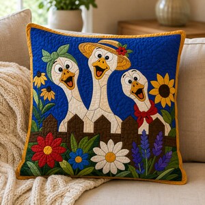 Funny Geese Quilt Pattern, Raw Edge Fusible Applique, Animal Quilt Pattern PDF, Patchwork Wall Hanging, Folk Art Quilt Template image 6