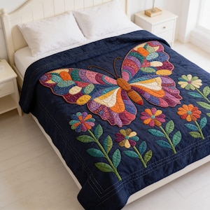 Butterfly Garden Quilt Pattern, Raw Edge Fusible Applique PDF, Folk Art Animal Quilt, Patchwork Wall Hanging Template image 7