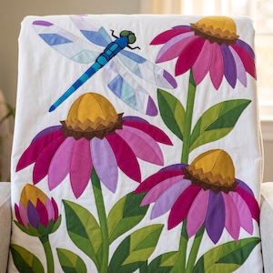 Mönster med trollslända- och solhattblommigt quiltmönster, applikations- och collagequilt i PDF-format, quiltmönster med blommigt djurmönster, applikation med råa kanter och smältbara mönster bild 18