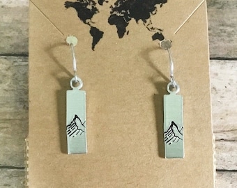 Simple mountain range dangle earrings