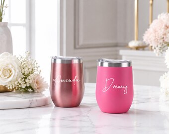 Gepersonaliseerde wijntumbler van roestvrij staal met naam, beker met transparant deksel, cadeau voor bruidsmeisjes, draagbare drinkbeker voor vrijgezellenfeest