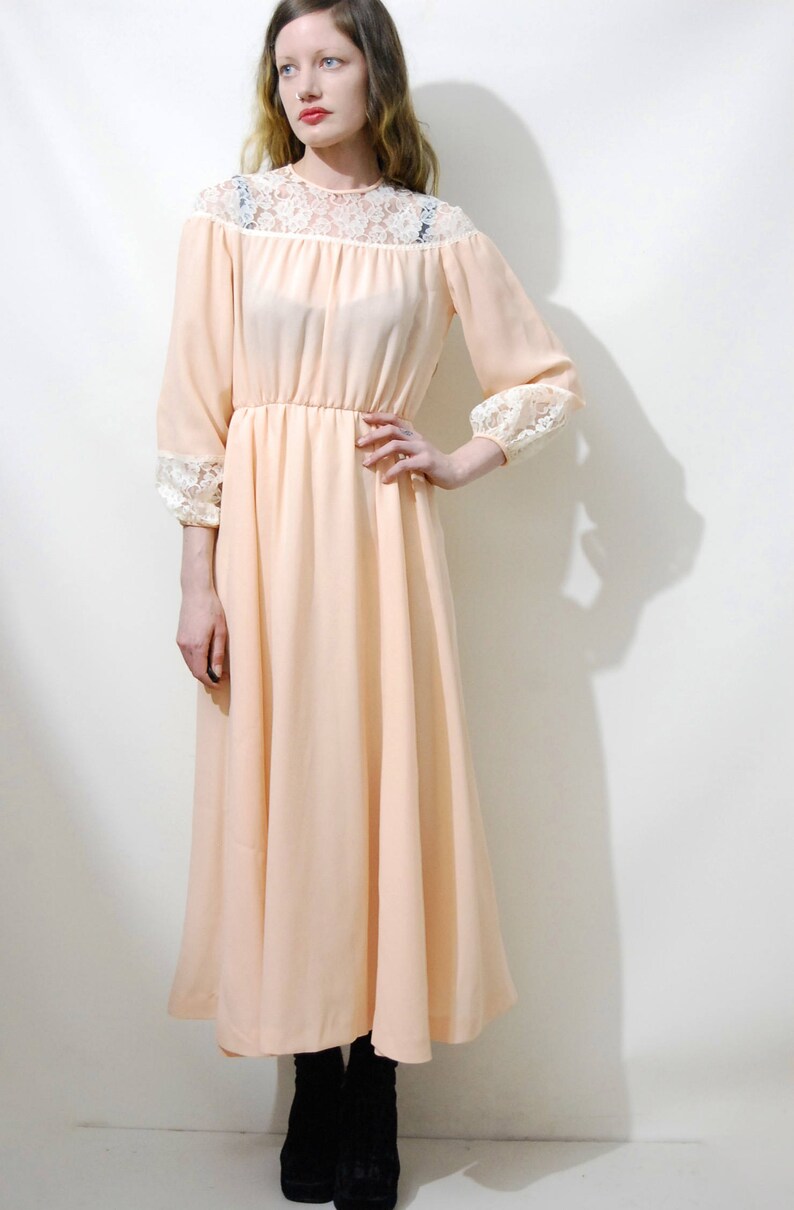 70s Vintage PASTEL APRICOT Dress Crepe /& Lace Trim Highwaisted Long Puff Sleeve Peach Boho Bohemian Hippie 1970s vtg XXS