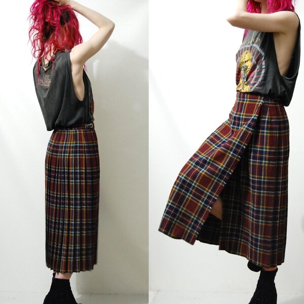 70s Vintage TARTAN SKIRT Plaid Pleated Kilt Mid-Length Belts/Buckles Highwaisted Punk Grunge 1970 vtg xs